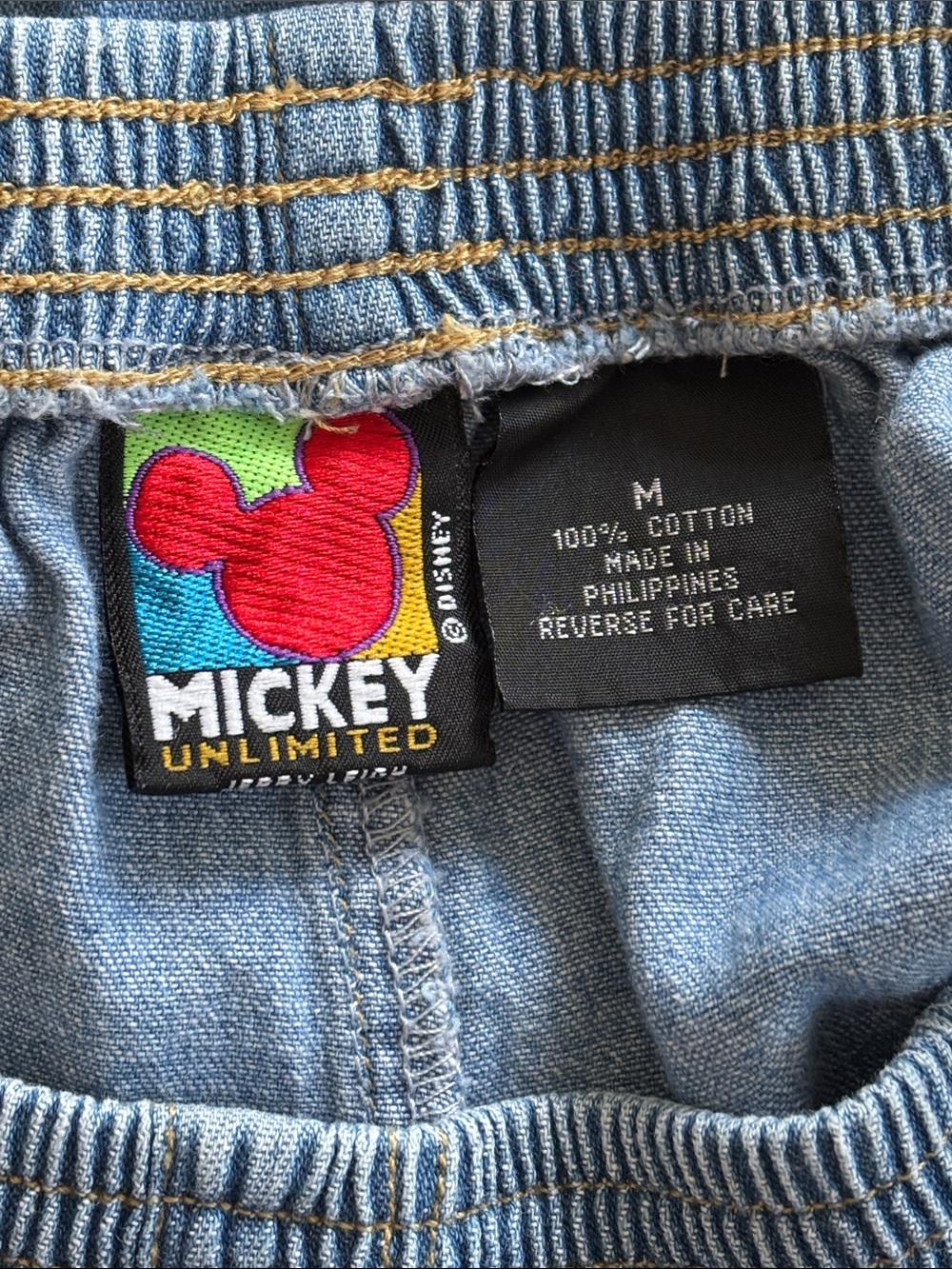 Vintage 90s Women’s Denim Mickey Mouse Elastic Waist Embroidered Shorts Relaxed - Picture 11 of 13